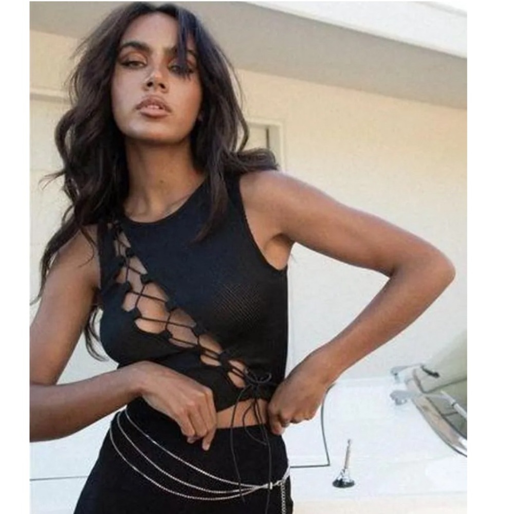 Princess Polly sexy black crop top with lace up details, size 0